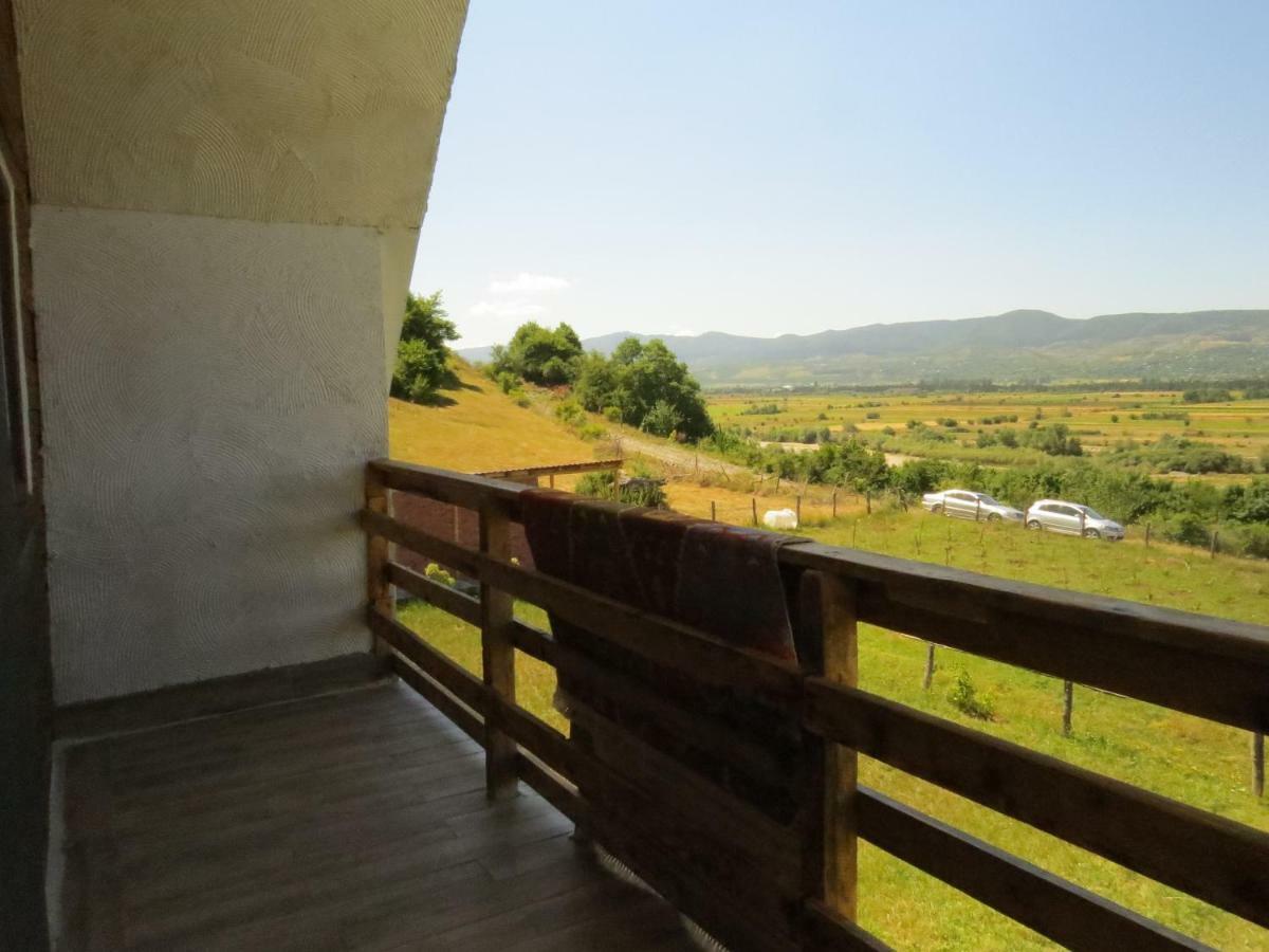 Winery & Brewery - Family Guesthouse "Villa Rbona" Khashuri 외부 사진
